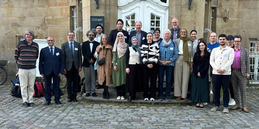 Gruppenfoto der Tagung „Friedenskultur – ein Schulfach?“ am Zentrum für Islamische Theologie der Universität Münster, Mai 2025